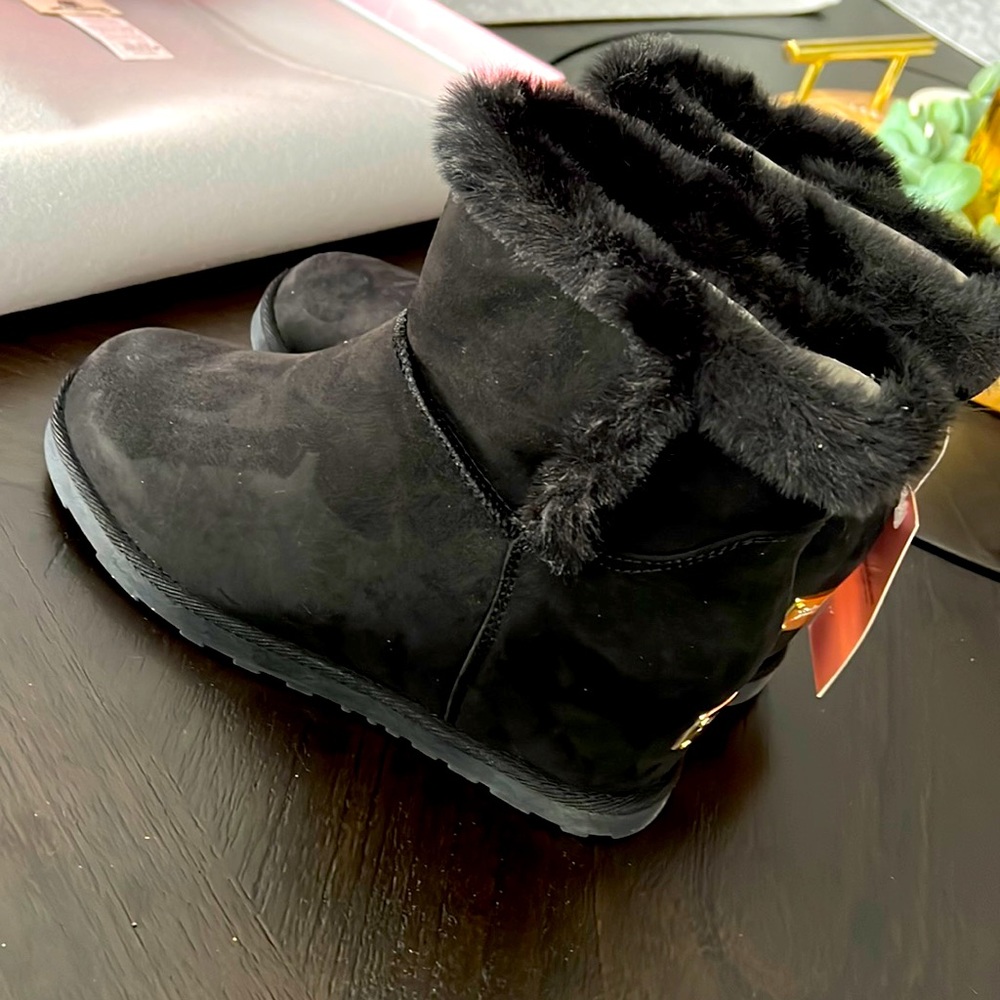 NWT wedge boots